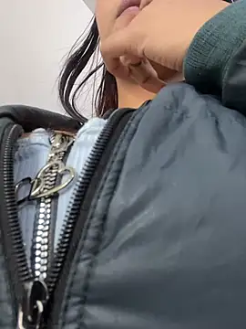 Sara-77 webcam