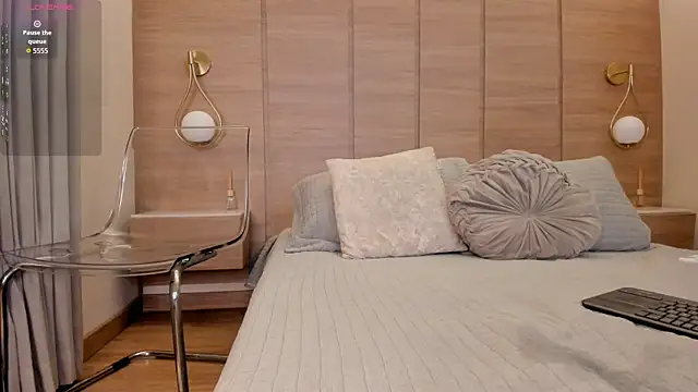 Emilia1040X webcam