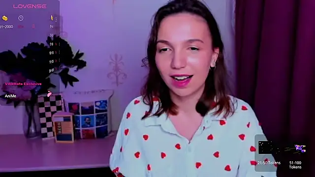 KindHazelHere_ webcam