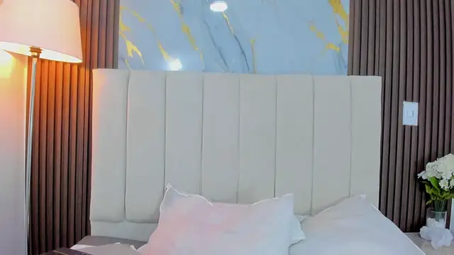 Victoria_Guzman webcam