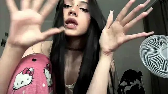 LouisePavlides webcam
