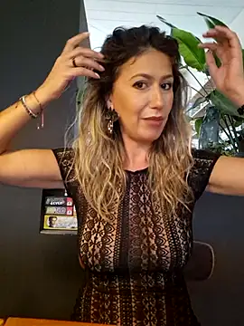 CelynaRoss Live Web Cam Show