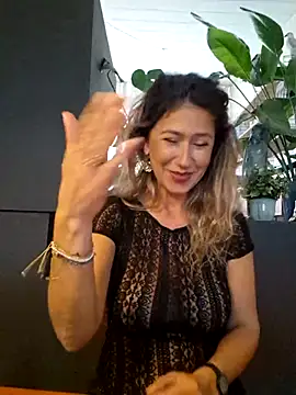 CelynaRoss webcam
