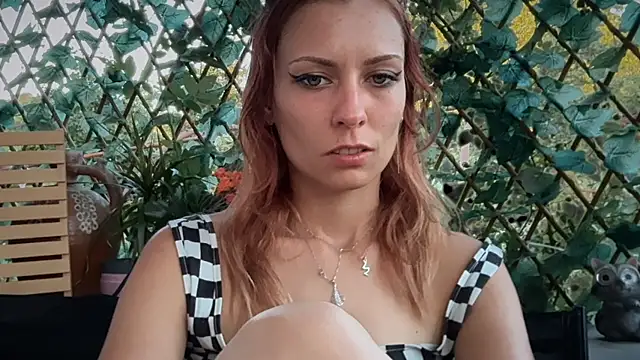 karo123421 live cam on StripChat