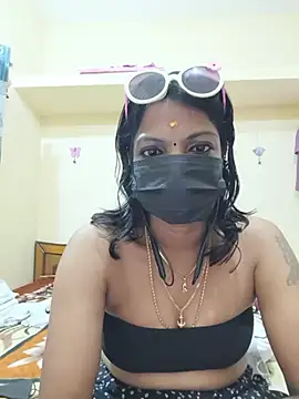 Tamil_Ishu webcam
