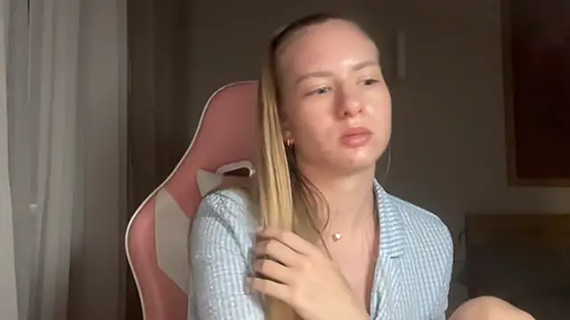 DarimBlondie webcam