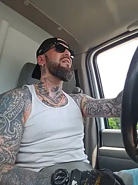 Beardedtattood webcam