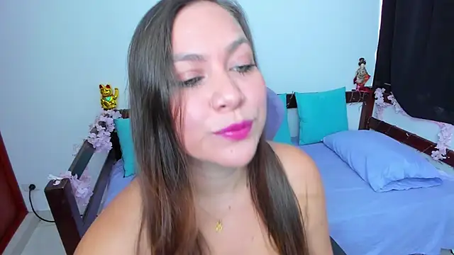 Luna-Gomez live cam on StripChat