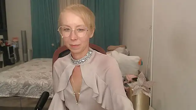LuxuryNika