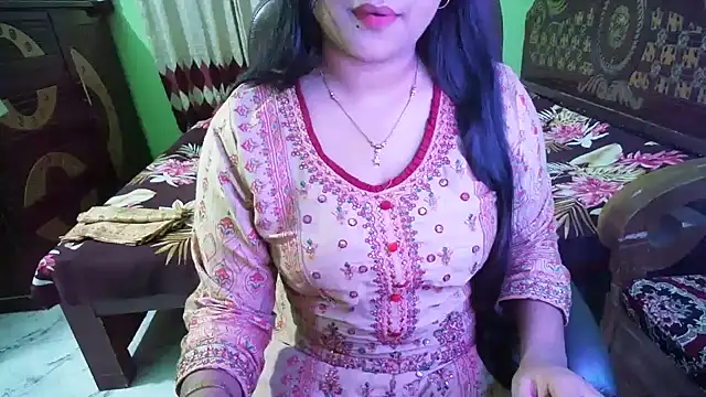 BengaliQueenStar webcam