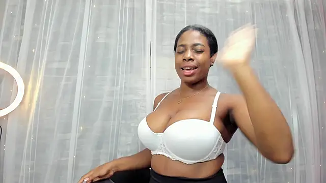 KatieGomez webcam