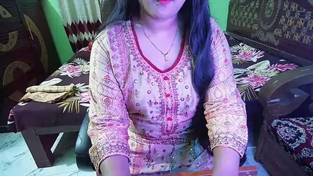 BengaliQueenStar webcam