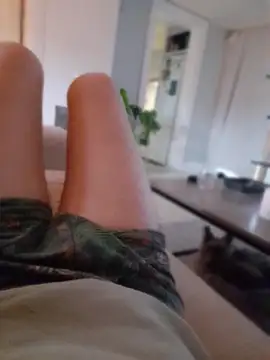 Lookingyoung live cam on StripChat
