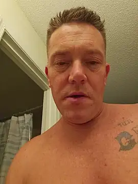 Bigtater1999 live cam on StripChat