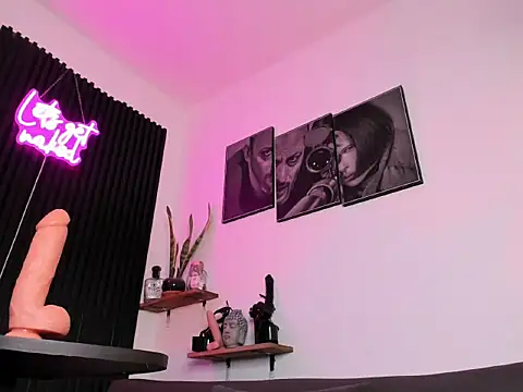 SadieManson_ webcam
