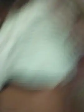 pujaji098 live cam on StripChat