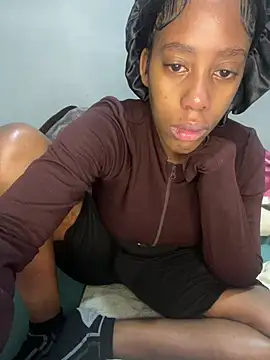 petite_bee webcam