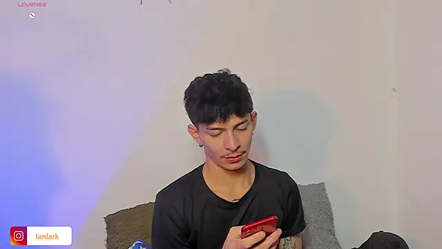 _IanLark webcam