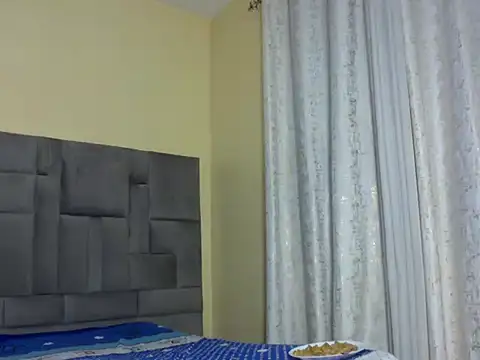 Cuteebony16 webcam