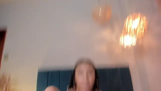 MiaFerrerr_ webcam