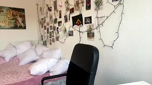 DaliaAttkisson webcam
