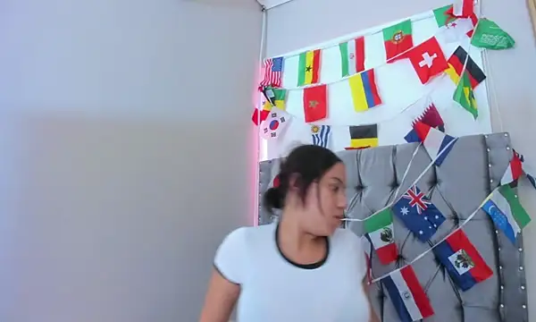 Kataleya_Monet_ webcam