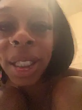 Jasmine_FullsShine webcam