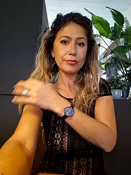 CelynaRoss Live Web Cam Show