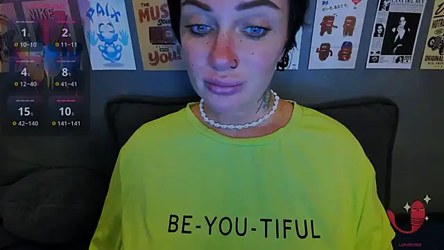 EllieOz webcam