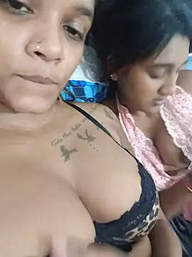 Indianqueen03 webcam