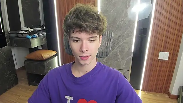 calvin_love_you webcam