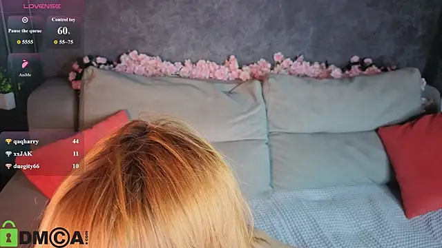 little_chips - Little_Chips's free webcam - UK Sex Cams