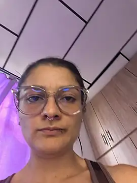 Coralinne__ webcam