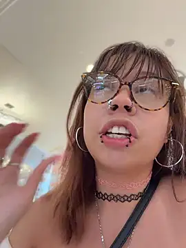 moan4mona webcam