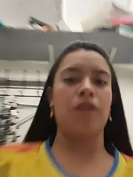 Miss_Bella_Flame webcam
