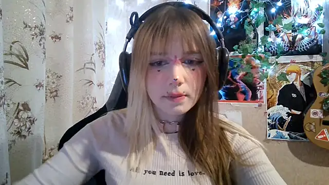 MilaTyan webcam