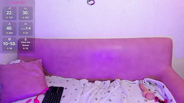 CoralineRed webcam