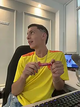 Liam_Fiire webcam