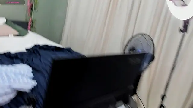 Maya_foxy webcam
