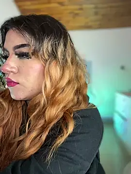 NikkiNix webcam