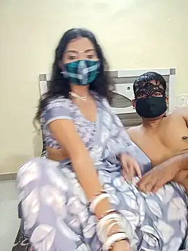 Desii_Couple69 webcam