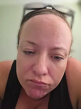 julimonroe webcam