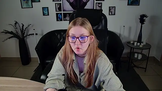 lanafitch live cam on StripChat