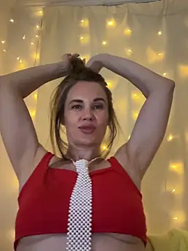luciemack - LucieMack's free webcam - UK Sex Cams