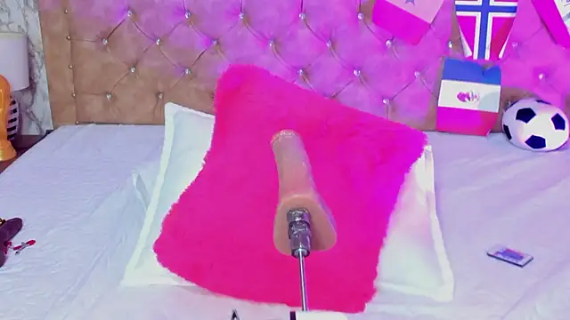 scarlett__moon - Scarlett__Moon's free webcam - UK Sex Cams