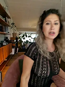 CelynaRoss Live Web Cam Show
