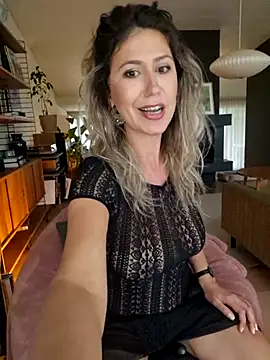 CelynaRoss live sex cam