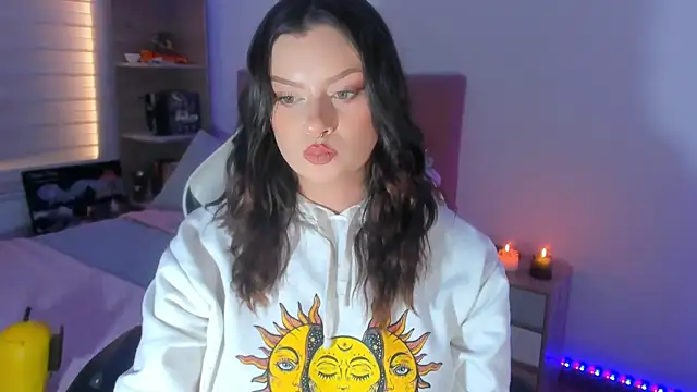 OphelianaRose33 webcam