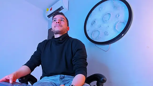mike_257 webcam