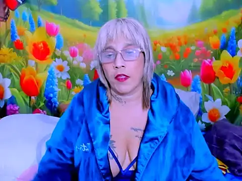 indianroxy webcam